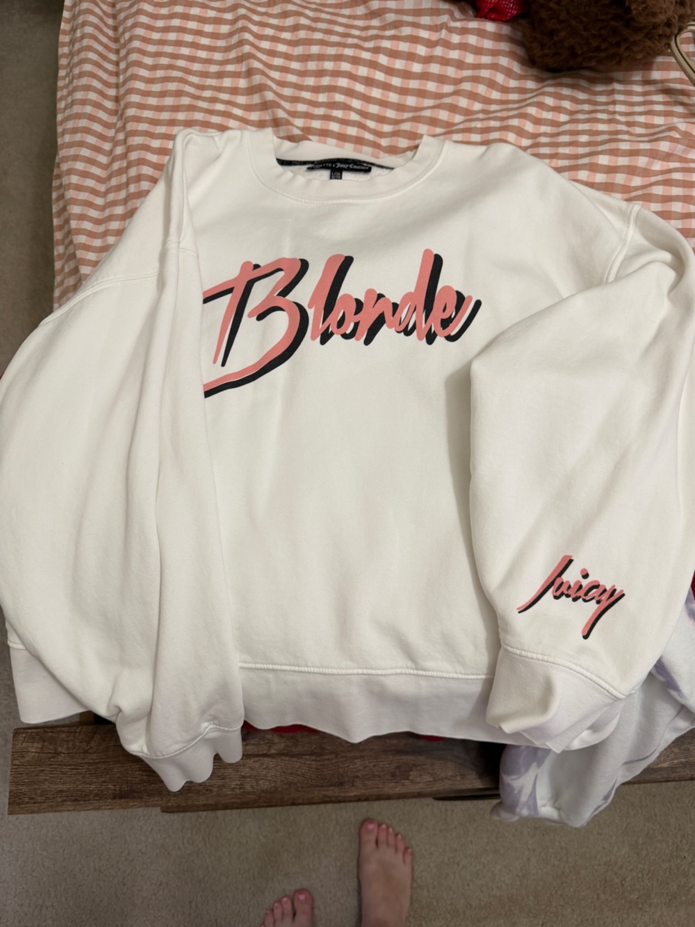 Juicy Couture White Pullover Sweatshirt with Pink Script